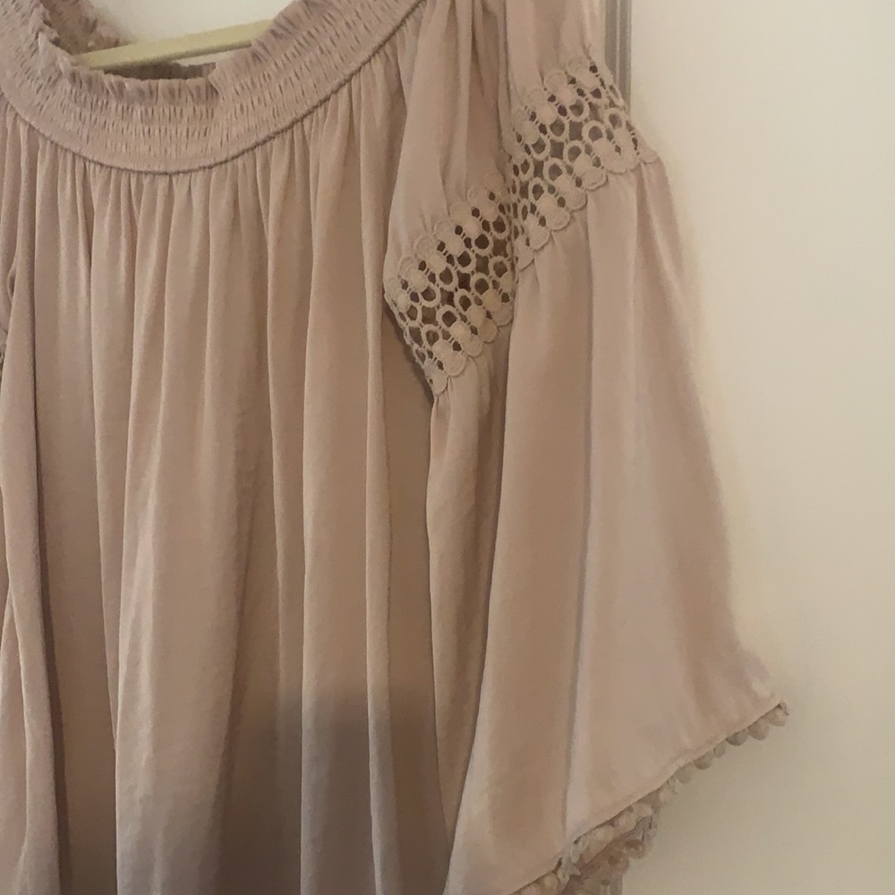 Off the shoulder top - Picture 2 of 3